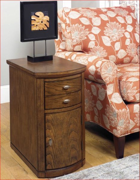 Newport Chairside Cabinet