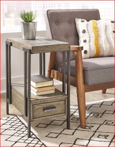 Seagrove Chairside Table