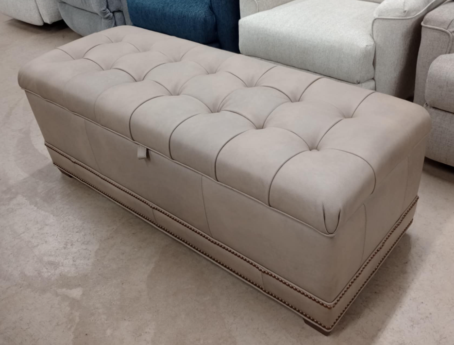895 Storage Ottoman