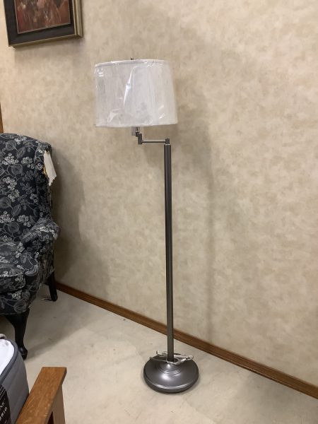 Swing Arm Floor Lamp (Gunmetal)