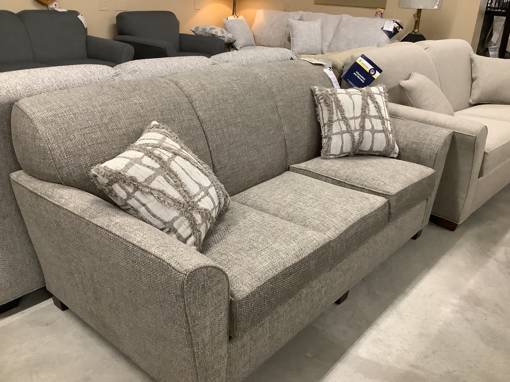 916 Short Sofa